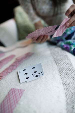 Sweet teen Mirii splay cards